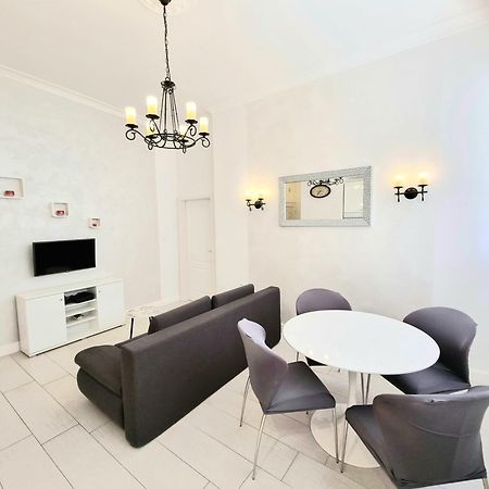 Lux Apartment Near Bridge ซาดาร์ ภายนอก รูปภาพ