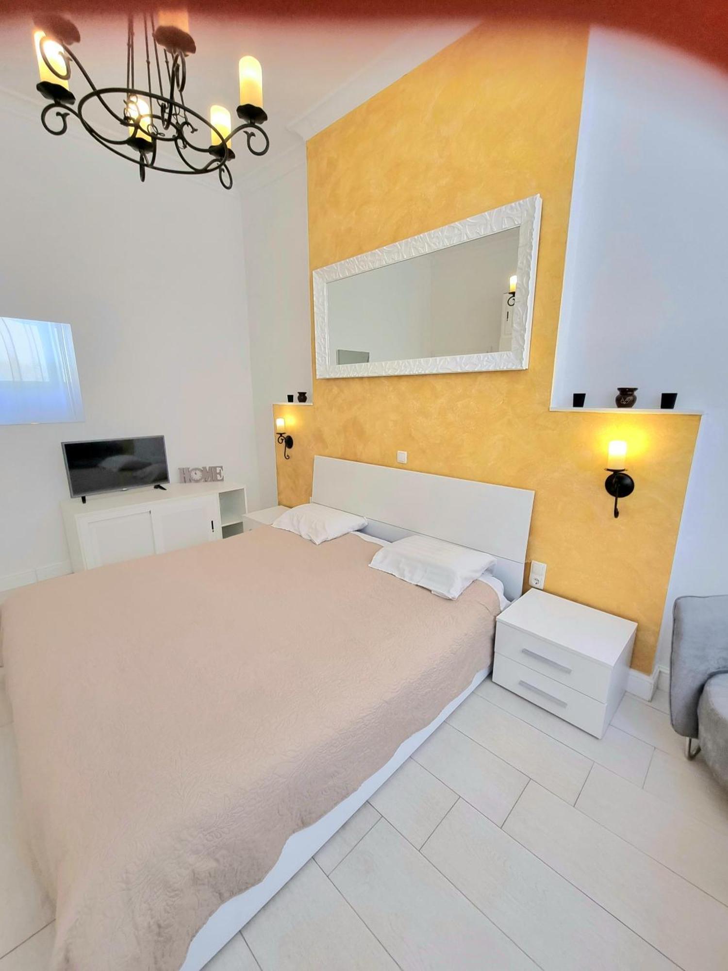 Lux Apartment Near Bridge ซาดาร์ ภายนอก รูปภาพ