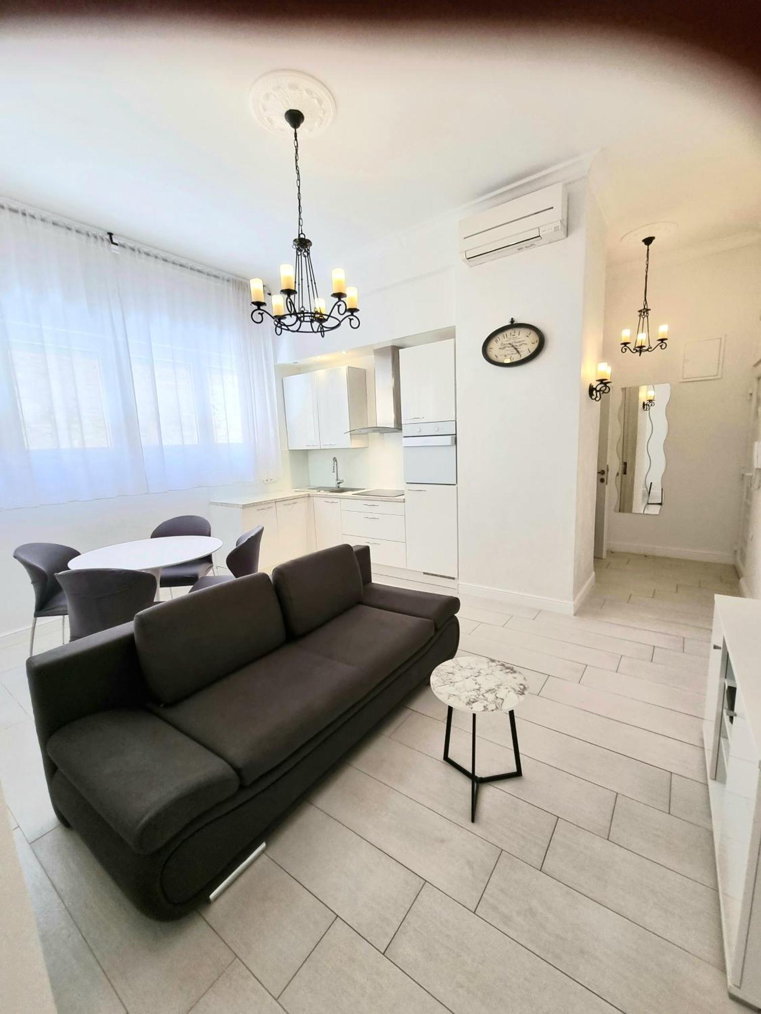 Lux Apartment Near Bridge ซาดาร์ ภายนอก รูปภาพ